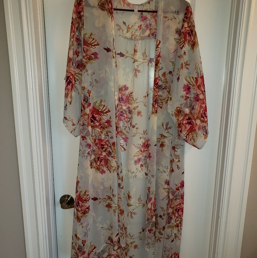 Long sheer floral print kimono